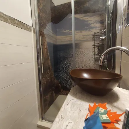 Elfo Degli Ulivi 놀리