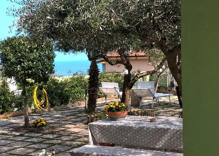 Bed and breakfast Elfo Degli Ulivi 4*